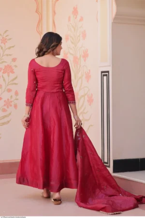 ka-1230-gold-crush-beads-embroidery-work-gown-1773141651-2444-1.webp