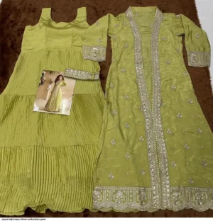sayuri-tulip-heavy-chinon-embroidery-gown-1776246449-7933-1.webp